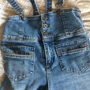 High waisted adorable denim overalls